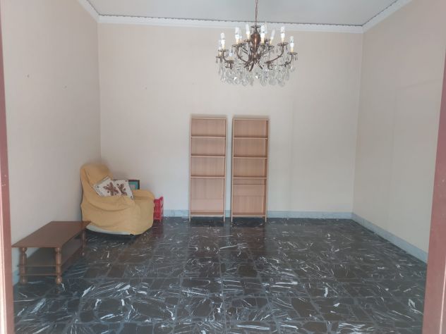 Ampia soluzione indipendente con spazi laterali sita in Via G. Pepe, Cicciano. - Foto 6