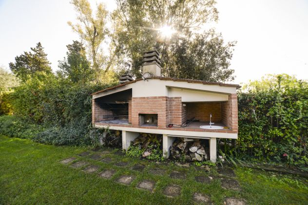 Esclusiva proprietà di 900 mq con Parco e Piscina - Foto 10