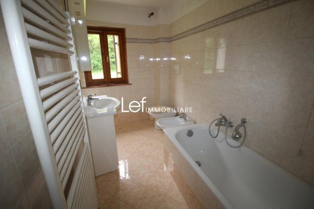 RUSTICO di 5 vani e di 250 mq (TARZO) rif. AD01_2 - Foto 12