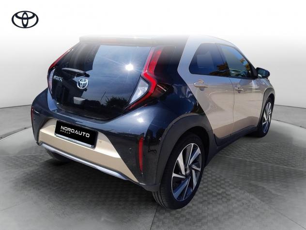 Toyota Aygo X 1.0B (72 CV) Lounge - Foto 4