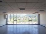 Ampio locale commerciale convertibile in appartamento