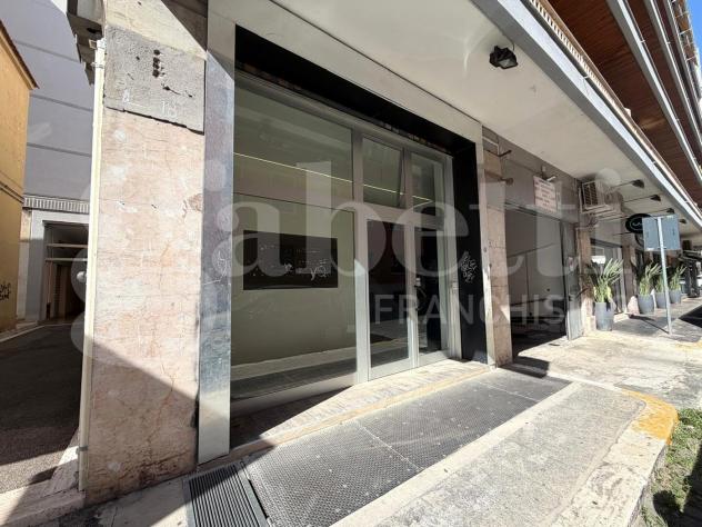 Negozio - Latina . Rif.: Cod. rif 3335942VCG