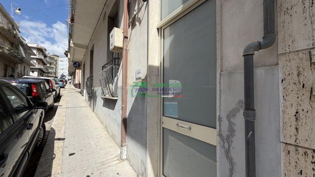 Rif. 9922 - Camere ad uso ufficio in locazione a Ragusa