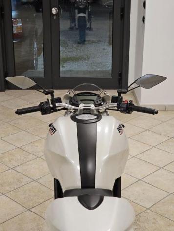 DUCATI MONSTER 696+ ABS con soli 4.225 Km - Foto 10