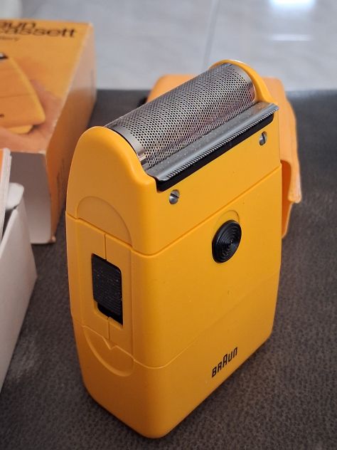 Rarissimo rasoio design Florian Seiffert a batteria- BRAUN Cassett 5 - Foto 4