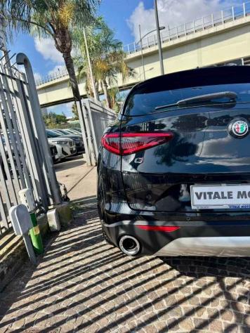 Alfa Romeo Stelvio 2.2 Turbodiesel 190 CV AT8 Q4 Executive - Foto 9
