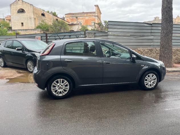 FIAT - Punto - 1.3 MJT II 75 CV 5p. Young - Foto 6