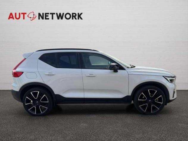 VOLVO XC40 T4 Recharge Plug-in Hybrid Ultimate Dark | Tetto rif. 22901680 - Foto 8