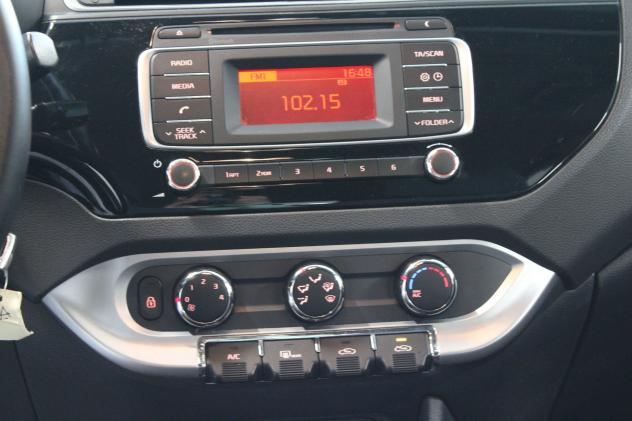 Kia Rio 1.1 CRDi Active - Foto 9