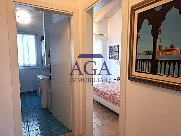 APPARTAMENTO INDIPENDENTE di 3 vani e di 66 mq (JESOLO) rif. AR83_6 - Foto 11
