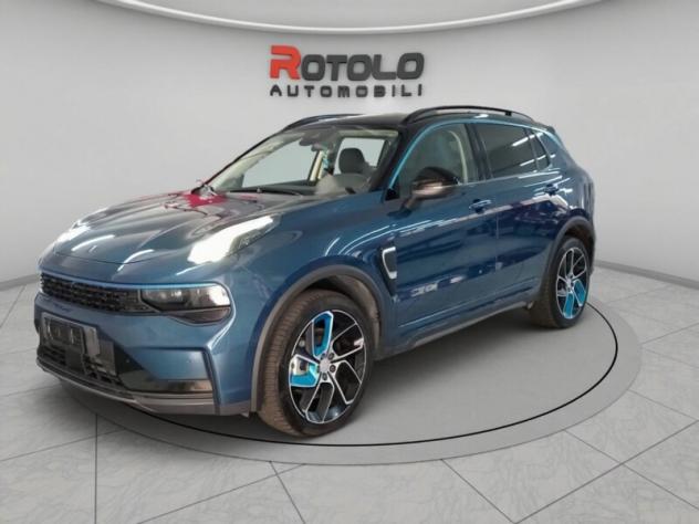 LYNK&CO 01 01 PHEV