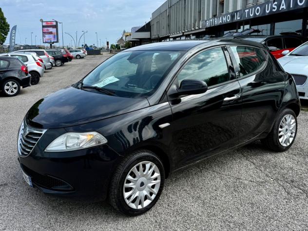 Lancia Ypsilon 1.2 69 CV 5 porte GPL Ecochic Silver