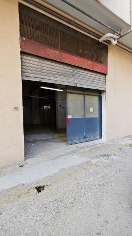 Box 100mq tetti alti carrabile via d'amelio - Foto 2