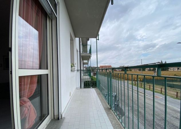 Appartamento con posto auto - Foto 4