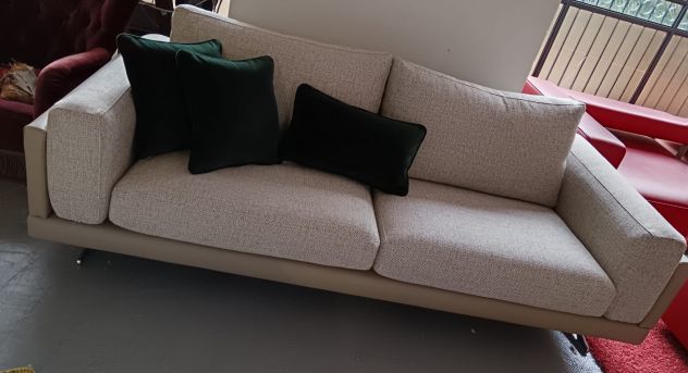 Divano beige 95x220 artigianale Nuovo - Foto 4