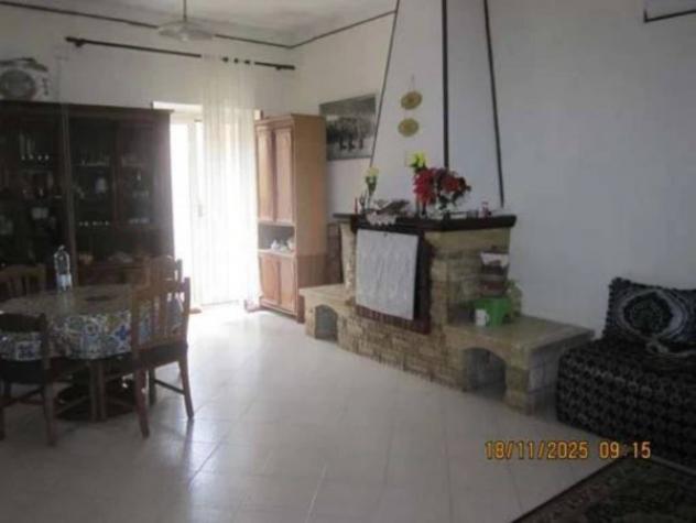 Immobile in asta di 229 m² con più di 5 locali in vendita a Isola di Capo Rizzuto - Foto 2