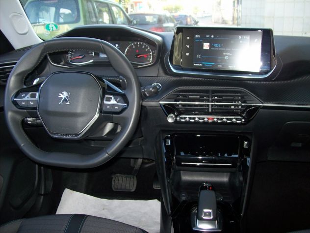 Peugeot 2008 1.5 BlueHDi 130CV S&S EAT8 Allure - Foto 8