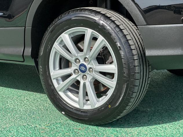 Ford Kuga 1.5 TDCI 120cv Business 2019 - Foto 5
