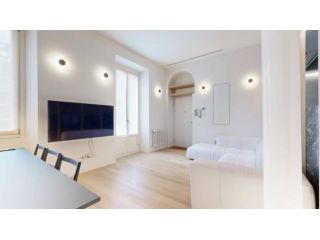 Appartamento di 84 m² con 3 locali in affitto a Milano