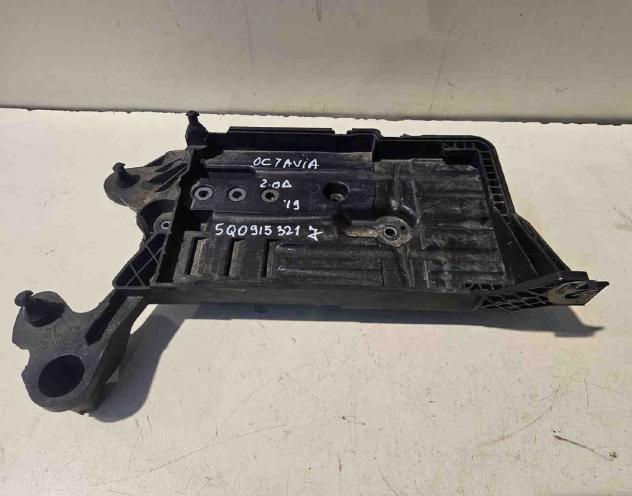STAFFA SUPPORTO BATTERIA SKODA Octavia S.Wagon 5° Serie (5E5) 5Q0915321J diesel 2.0 (1620)