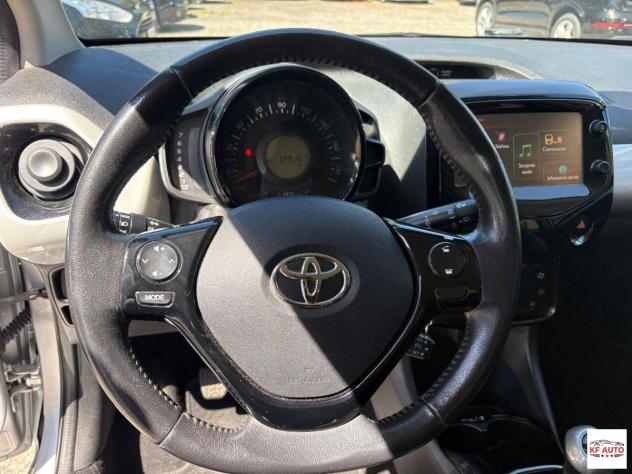 TOYOTA - Aygo 5p 1.0 x-play my15 - Foto 7
