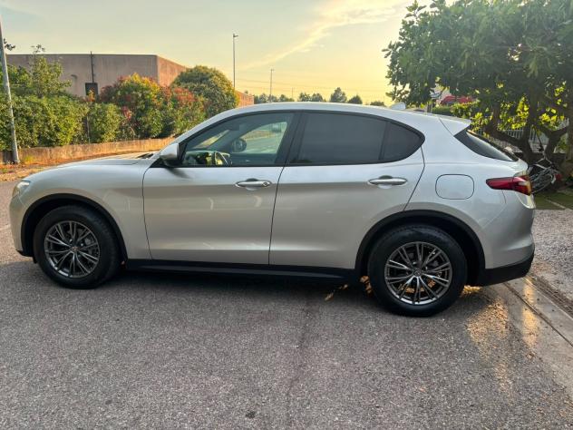 Alfa Romeo Stelvio 2.2 Turbodiesel 190 CV AT8 Q4 4x4 integrale - Foto 4