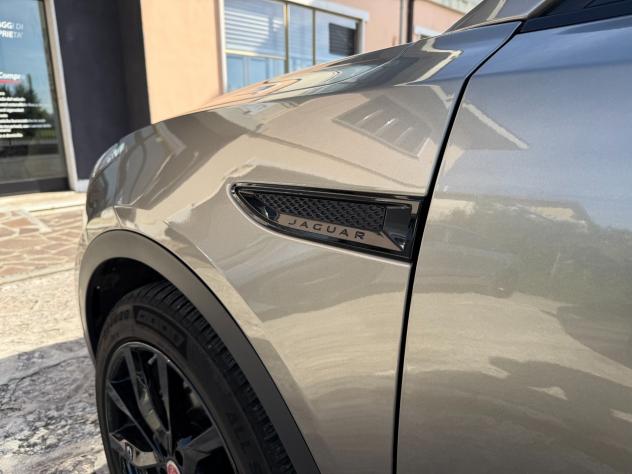 Jaguar E-Pace 2.0D 150 CV - Foto 9