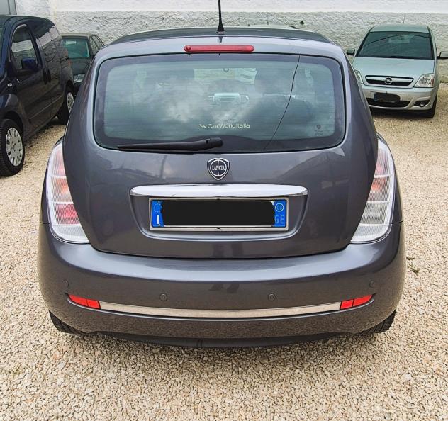 Lancia Ypsilon 1.2 versione oro - Foto 3