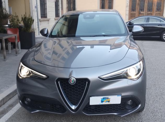 Alfa Romeo Stelvio 2.2 Turbodiesel 210 CV AT8 Q4 Executive - Foto 4