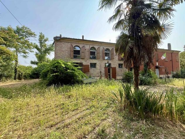 La bifamiliare col boschetto: un angolo di natura e spazio ad Alfonsine - Foto 3