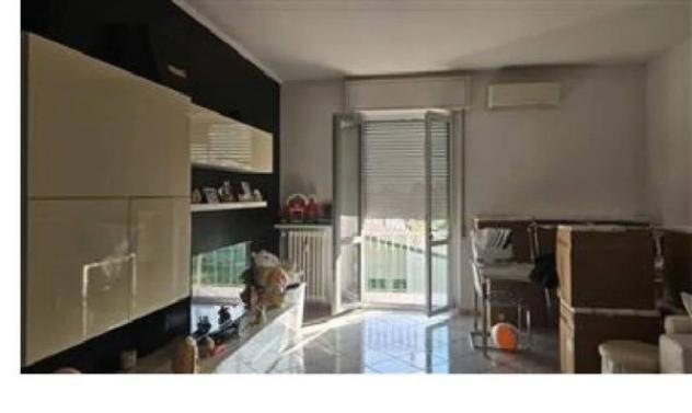 Immobile in asta di 96 m², box auto in vendita a Lonate Pozzolo - Foto 2
