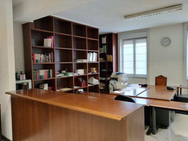 Immobile di 164 m² con 3 locali in affitto a Brescia - Foto 4