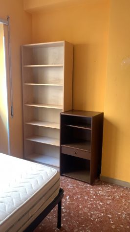 STANZA SINGOLA € 550 A STUDENTESSA VICINO ALL'UNI. 3 ECONOMIA - Foto 3