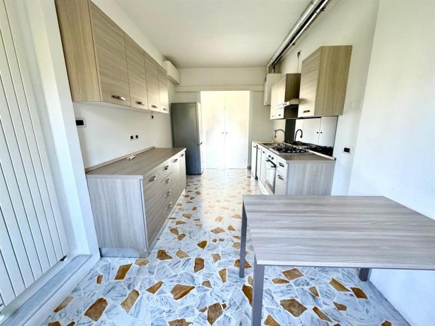MONZA in zona residenziale AFFITTASI ULTIMO PIANO APPARTAMENTO CON TERRAZZO - Foto 9