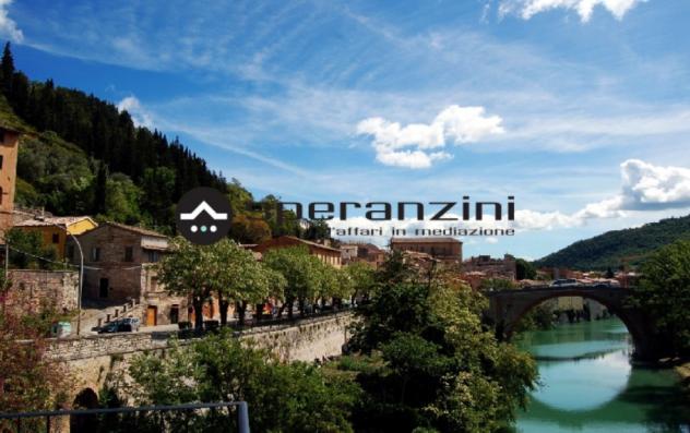 In posizione riservata ma facilmente raggiungibile dalle principali vie di comunicazione, proponiamo in vendita una caratteristica porzione di casa co - Foto 2