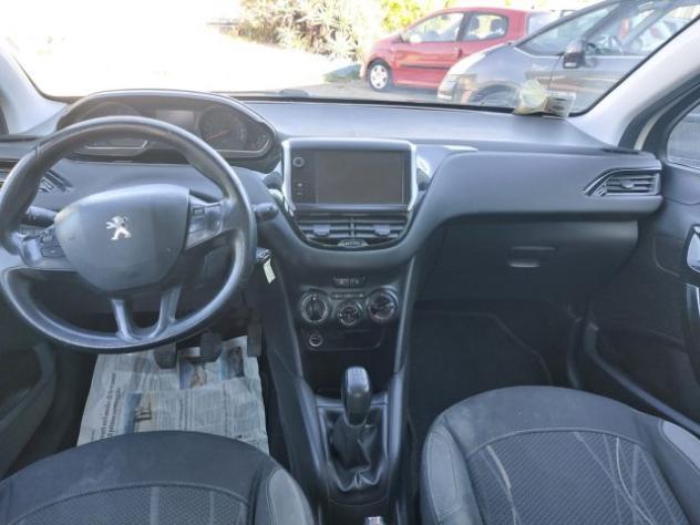 PEUGEOT 208 1.2 e-VTi 82CV rif. 23411636 - Foto 8