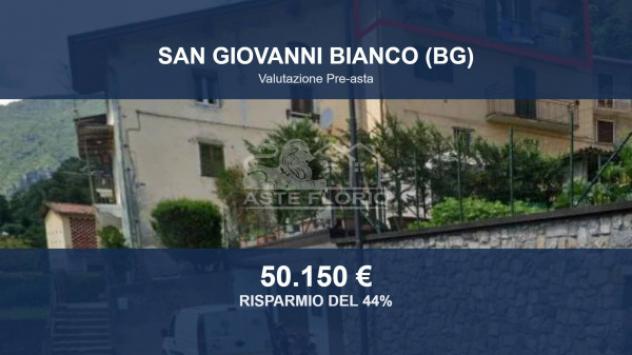 Immobile in asta di 120 m², box auto in vendita a San Giovanni Bianco