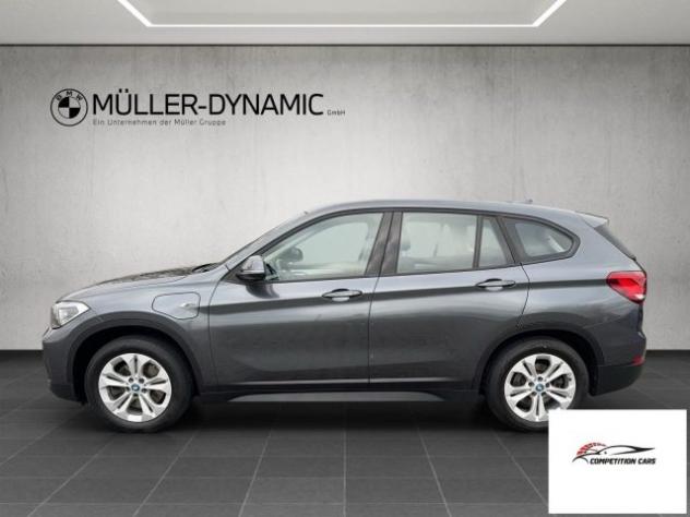 BMW X1 xDrive25e ADVANTAGE LED NAVI PANO BI-ZONA PDC rif. 22597086 - Foto 6
