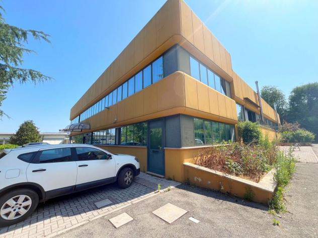 locale commerciale in vendita a Zola Predosa