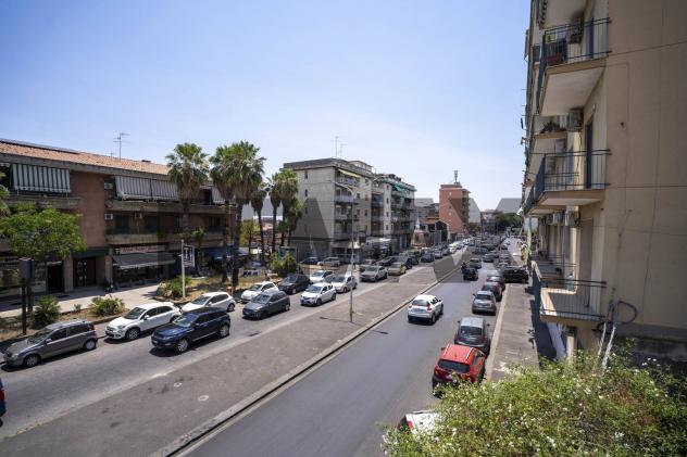 Casa Indipendente in vendita a Catania, Viale M. Rapisardi - Lavaggi - Foto 2
