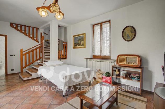 Villa di 180 m² con 4 locali e posto auto in vendita a Cocquio-Trevisago - Foto 6