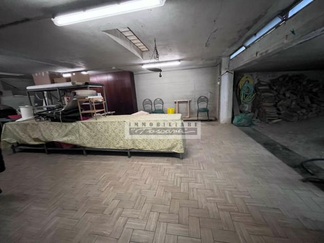 CASA INDIPENDENTE di 14 vani e di 533 mq (MASSAROSA - Borrone) rif. A799 - Foto 20