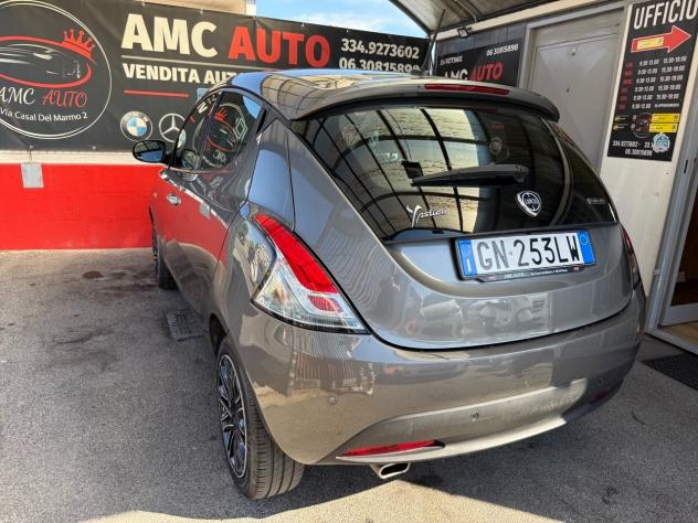 Lancia Ypsilon 1.0 FireFly 5 porte S&S Hybrid Gold - Foto 8