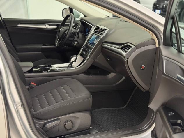 Ford Mondeo 2.0 TDCi 150cv DPF S&S Powershift Titanium Business - Foto 8