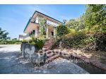 Villa di 284 m² con più di 5 locali e box auto doppio in vendita a Trecastagni