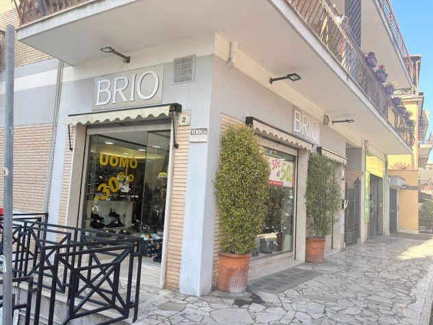 Fidene Locale C/1 di mq 70 c.a. - Foto 2