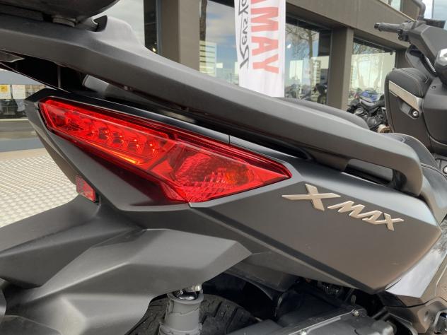 Yamaha X-Max 400 IRON MAX top case ABS - Foto 9