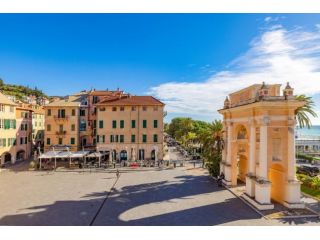 Trilocale in affitto a Finale Ligure
