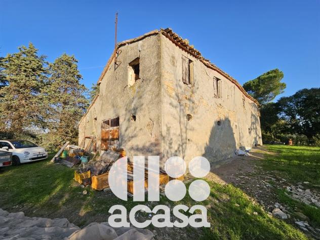 BORGO AGRICOLO CON 27 ETTARI DI TERRENO - Foto 16
