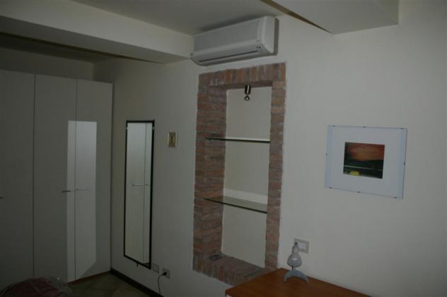 SOLO A STUDENTI affittasi appartamento trendy Termoautonomo con - Foto 5